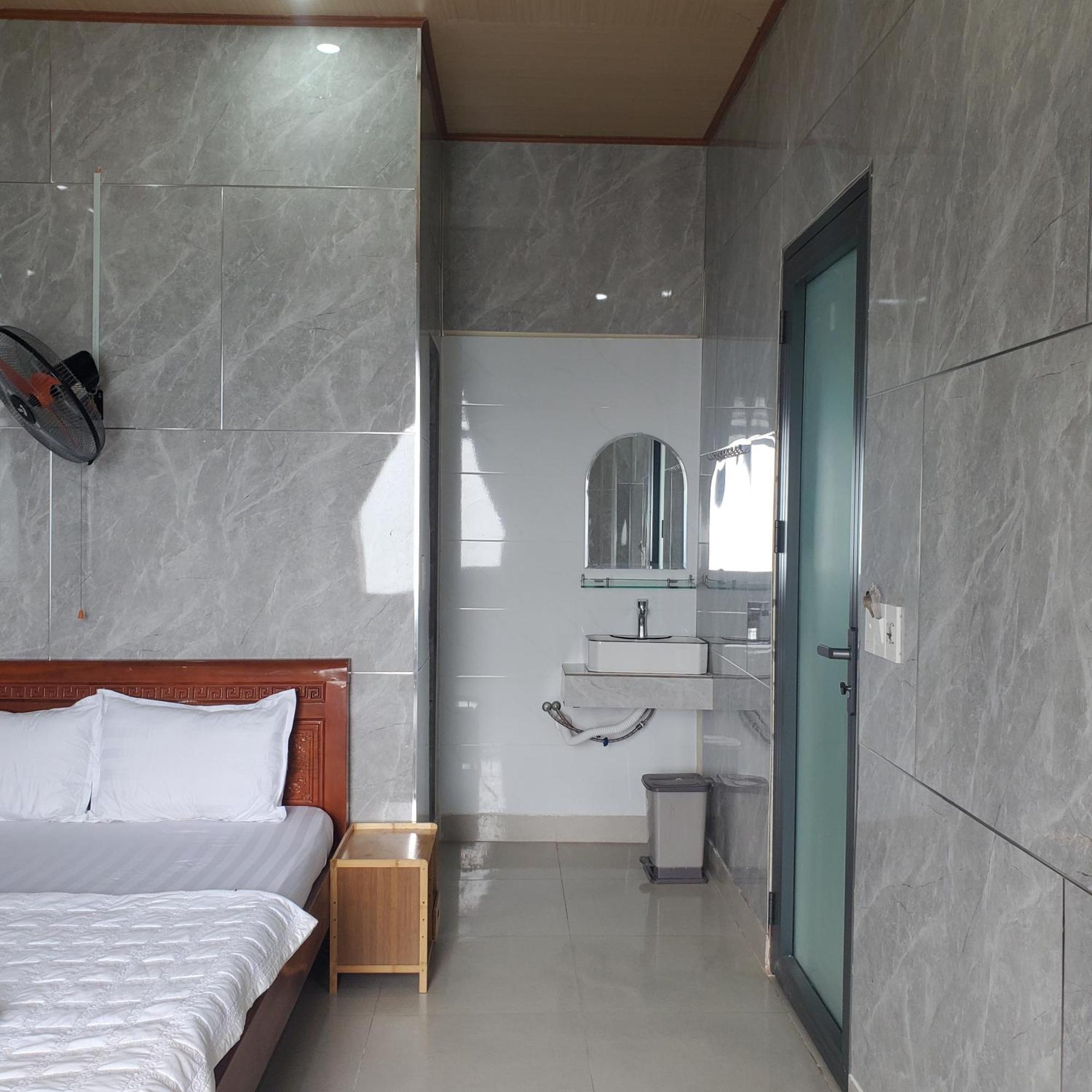 Tuan Thanh Homestay Tan Hiep  Екстер'єр фото